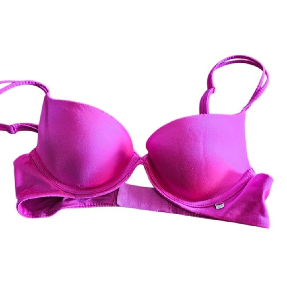 Victoria's Secret Very Sexy Lightly Lined Plunge Bra 32B‎ Hot Pink Underwire Bra